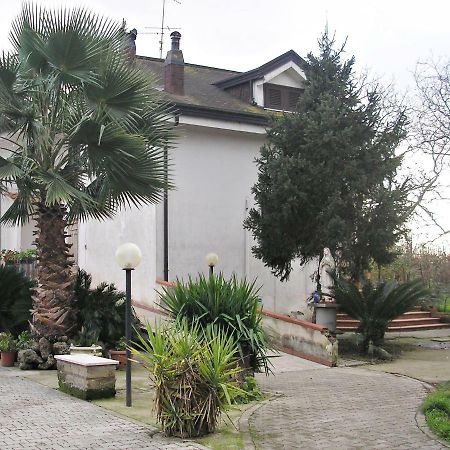 Appartamento Per 4 Persone Acerra Exterior foto