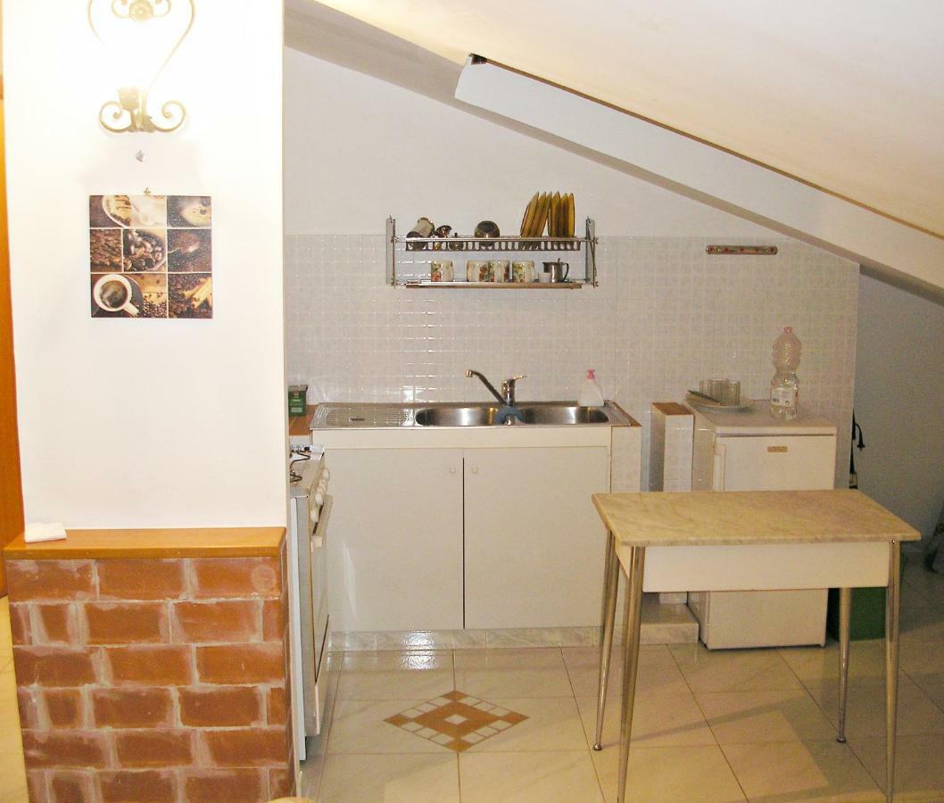 Appartamento Per 4 Persone Acerra Exterior foto