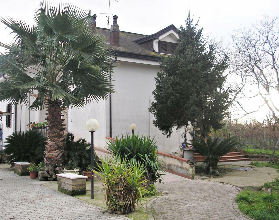 Appartamento Per 4 Persone Acerra Exterior foto